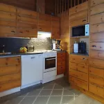 Vuosselintaehti 8 B Appartement