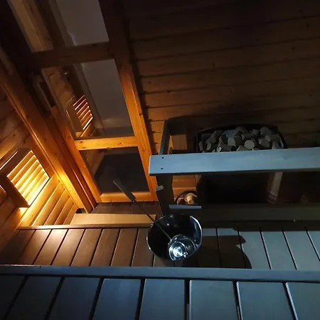 Vuosselintaehti 8 B Ruka