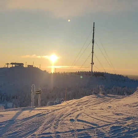 Vuosselintaehti 8 B Huoneisto *