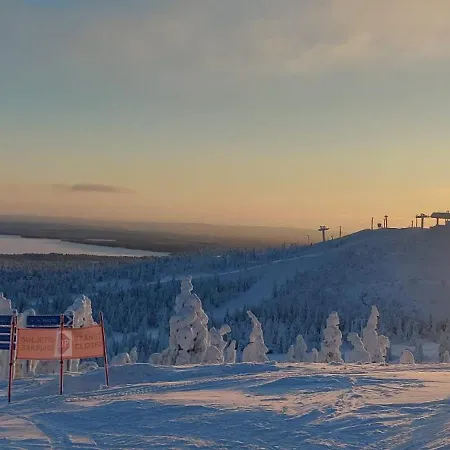 Vuosselintaehti 8 B Huoneisto