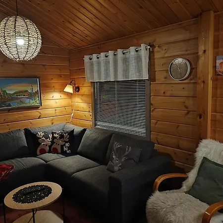 Vuosselintaehti 8 B Apartamento