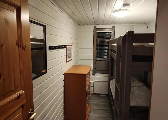 Vuosselintaehti 8 B شقة *